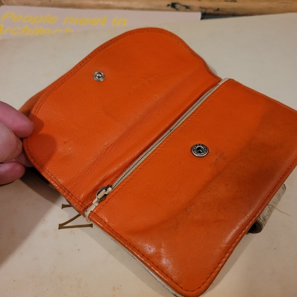 VTG Lloyd Baker London leather orange cream wallet - Picture 10 of 16